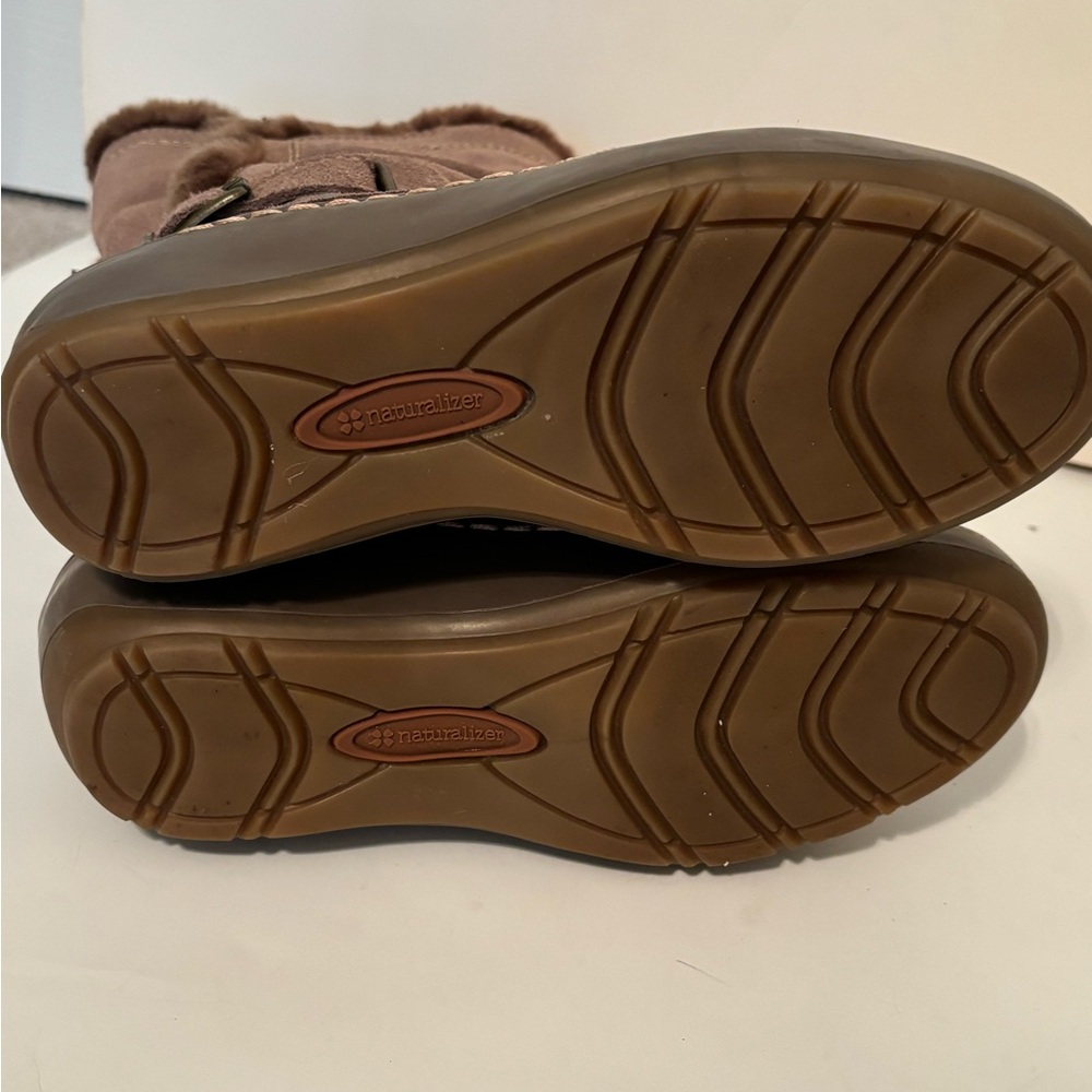 NATURALIZER Taupe Suede and Fur Boots Size 7M - Picture 5 of 6